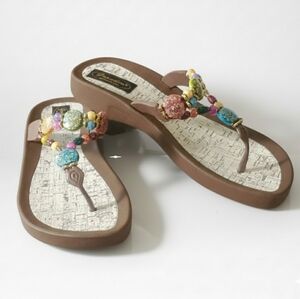 Grandco Size 7 NEW Sandals Rainbow Beaded Thong Flip Flop Brown Foam Cork